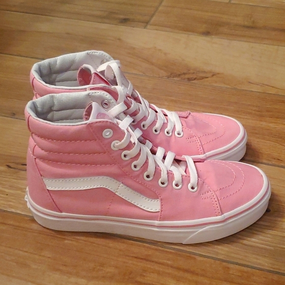 Hardly worn siz e 7 high top Vans!! Great condition! - Picture 4 of 5